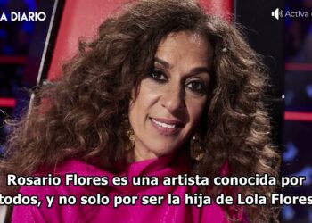 Primer plano de una artista con cabello rizado y labios maquillados en un plató, La familia de la artista: secretos y la vida de sus hijos