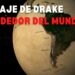 Globo con mapa de Sudamérica y la ruta de circunnavegación por el Pasaje de Drake; ¿De dónde es Drake? Descubre sus raíces y su historia única.