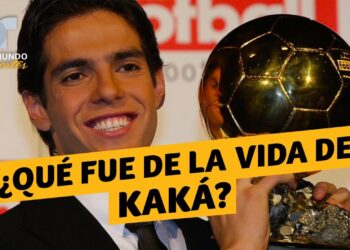 Jugador sonriente sosteniendo el Balón de Oro y la pregunta ¿Qué fue de Kaká? La vida del ícono del fútbol tras el retiro