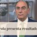 Directivo con traje y corbata verde ante cartel "Iberdrola presenta resultados" KzTOVL0Jqos