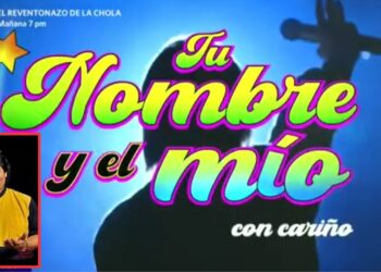 Cartel promocional colorido con gran texto y silueta en el escenario junto a un retrato enmarcado, La familia de Johnny Orosco: legado, amor y música inolvidable.
