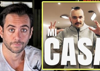 Composición dividida con dos retratos contrastantes y el texto MI CASA en primer plano, VcdrbC QMBE