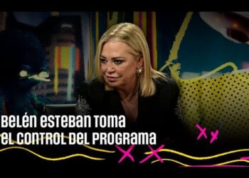 Dónde vive esta presentadora: descubre su hogar y estilo de vida desde un set de televisión