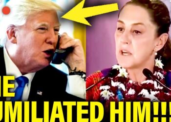 Hombre hablando por teléfono y mujer en un podio con guirnalda en miniatura de estilo sensacionalista