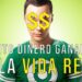Retrato frontal de un hombre con camiseta verde y símbolos de dólar sobre los ojos, acompañado de texto grande que pregunta cuánto dinero ganaría en la vida real.