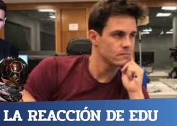 ¿Cuánto cobra Edu Aguirre en El Chiringuito? Descúbrelo aquí: presentador pensativo en plató junto a imagen de un futbolista con galardón