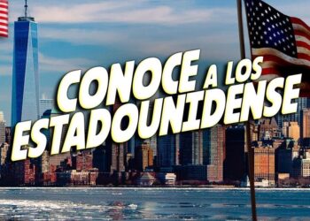 Skyline de Nueva York con banderas de Estados Unidos y texto llamativo, Sueldo de mucama: descubre cuánto ganan realmente en 2024