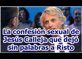 Hombre rubio en un plató de televisión hablando en una entrevista frente a un público.