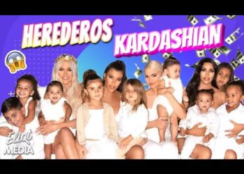 Grupo de mujeres y niños vestidos de blanco con coronas y texto HEREDEROS KARDASHIAN de fondo — Cuántos hijos tiene Kim Kardashian: descubre sus nombres y más