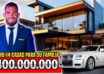 Hombre con traje y corbata sonriente junto a una mansión moderna y un auto de lujo, con texto llamativo sobre la compra de 14 casas y una cifra millonaria.