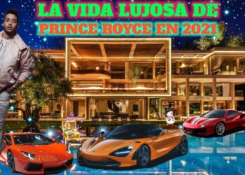 Hombre junto a una mansión iluminada de noche y varios autos deportivos junto a una piscina que representan un estilo de vida lujoso