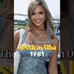 Jessica Alba demuestra que a los 44 se puede lucir un abdomen de ensueño con estos bikinis en la playa junto a sus hijos