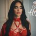 Descubre a los adorables hijos de Kimberly Loaiza y JD Pantoja en una imagen promocional que muestra a una mujer de cabello oscuro con vestimenta roja y logotipo musical