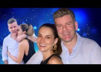 Pareja sonriente con retratos superpuestos sobre fondo azul estrellado qesisaxtvTw.