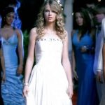 Descubre los secretos de Taylor Swift: relaciones, política y su rutina de ejercicios en los nuevos episodios de ‘The End of an Era’