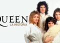 Póster con retrato de cuatro músicos y el texto ¿Qué fue de Queen? La historia y legado de la banda icónica sobre fondo claro.