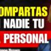 Mujer rubia sonriendo junto a un llamativo cartel en rojo y negro que dice 'No compartas con nadie tu vida personal'