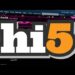 Logo de hi5 en blanco y naranja sobre interfaz de perfil oscuro: ¿Qué fue de Hi5? La historia detrás de la red social olvidada